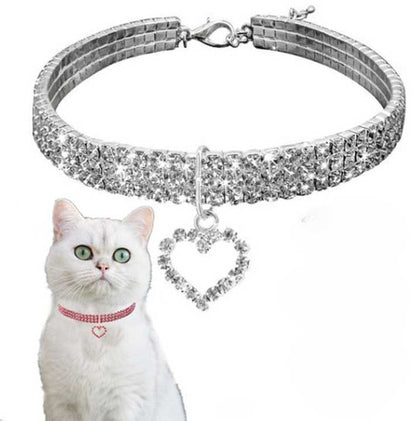 Collier étincelant en strass pour chat avec un cœur