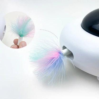 Jouet intelligent lumineux et rechargeable en forme d'ovni avec plumes pour chat