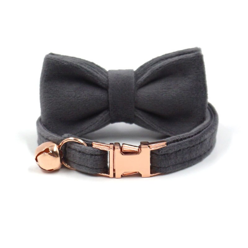 Collier pour chat personnalisé en velours avec cloche