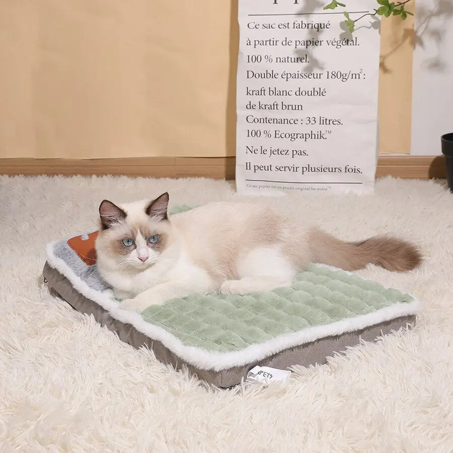 Tapis de lit doux et luxueux pour chat