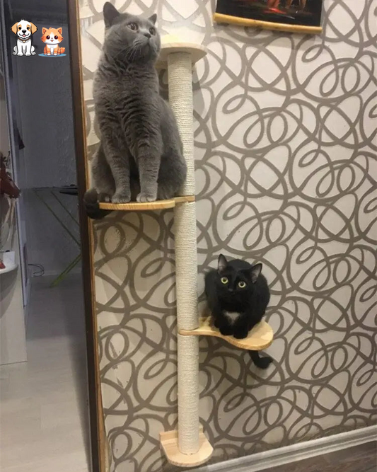 Natural sisal scratching tree for cats